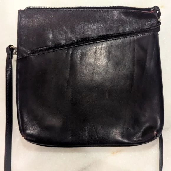 Hobo Black Leather Crossbody Bag - Picture 8 of 8